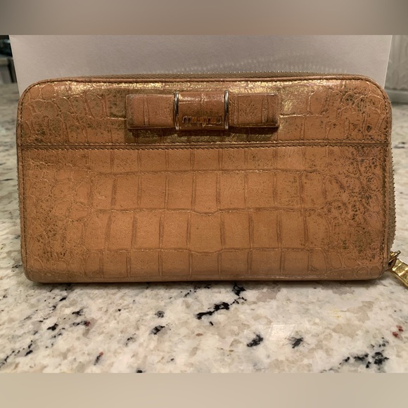 Miu Miu Tan Retired Croc-Embossed Wallet - Picture 13 of 15